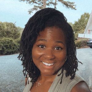 Meet your Posher, Alyssa